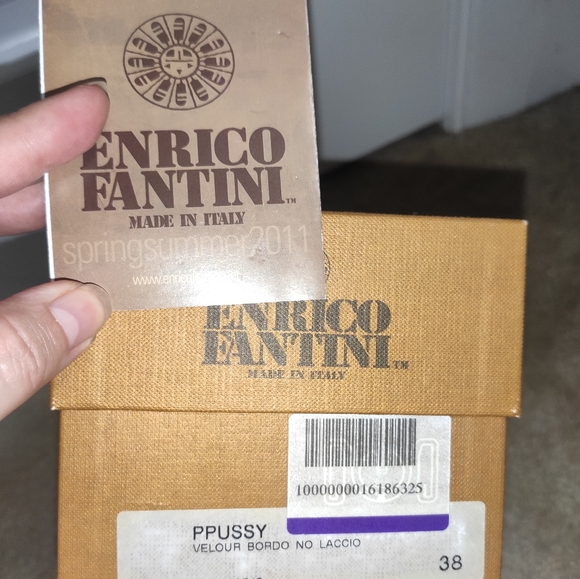 ENRICO FANTINI Garnet Suede Metal Starfish Flat Sandals - Picture 12 of 13